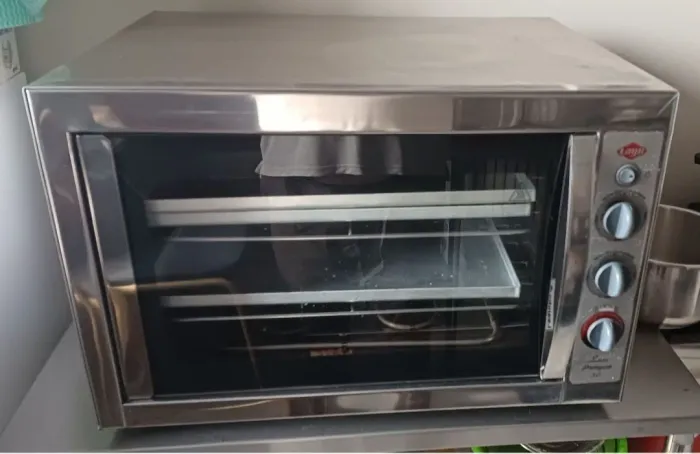 Forno Elétrico Layr Luxo Premium 3.0 Inox 65 Litros - Seminovo, com Nota Fiscal