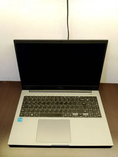 ? Samsung Book | i3 11ª | 8GB RAM | SSD 256GB | 15.6" | Teclado Númerico