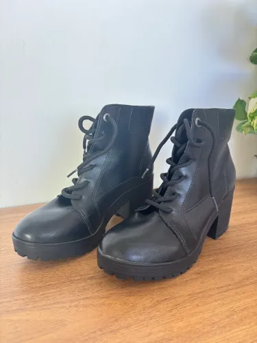 Bota tratorada Via Marte nova 
