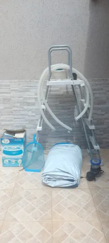 Piscina bestway 14 mil litros com todos acessórios