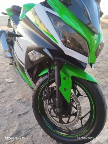 Kawasaki ninja 300 edição limitada 30 anos