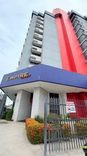 Vendo sala Ed EMPIRE CENTER  77m2  