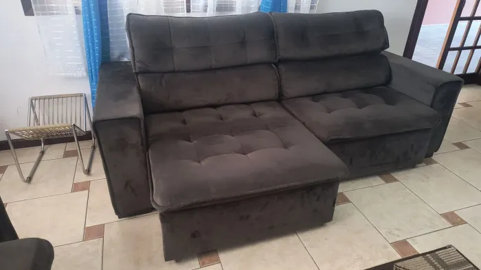 Sofá retrátil e reclinavel semi-novo 2,25 x 1,11 marrom acinzentado 