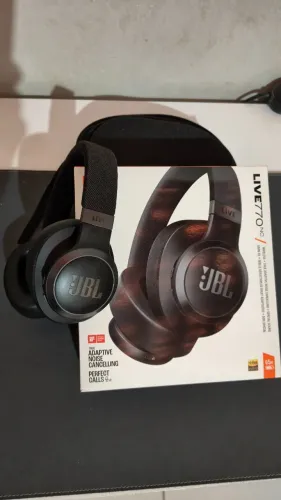 JBL LIVE 770NC