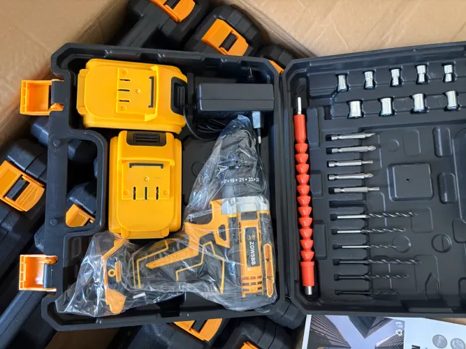 Parafusadeira e Furadeira 21v Duas Bateria