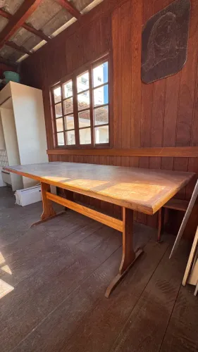 Mesa de Madeira Rústica com Banco - Ideal para Rancho, Chalé ou Churrasco