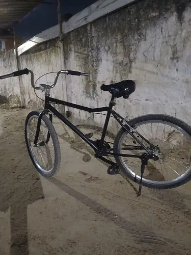 Bicicleta quadro princi jante aero Pipa Mônaco, precisa trocar cela e ser feliz