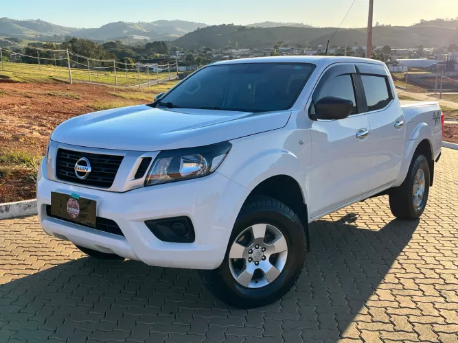 Nissan Frontier S CD 4X4 2.3 TB Diesel Mec. 2019