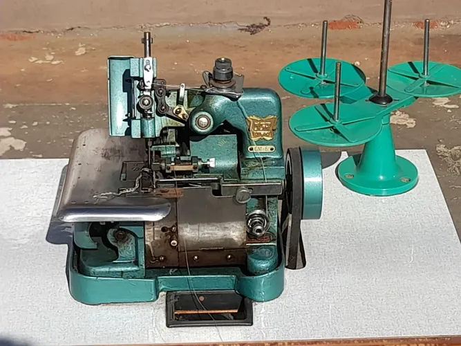 Máquina de costura industrial Butterfly GN1-6