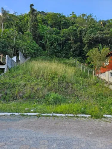 Terreno próximo à Praia do Quilombo