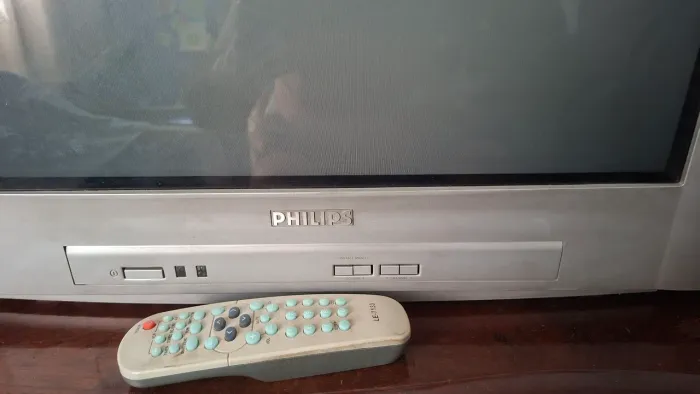 Vendo TV PHILIPS