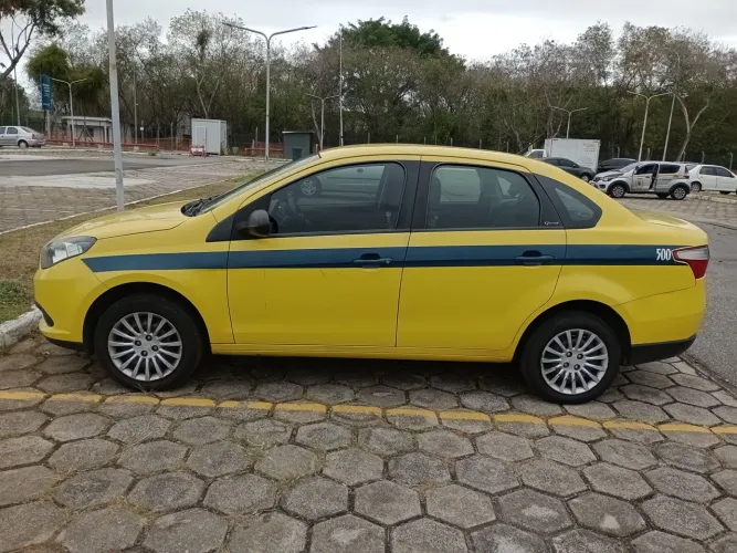 Fiat Grand Siena Attrac. 1.4 EVO F.flex 8V 2021