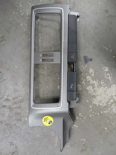Moldura Central Fox Com Detalhe 2015 A 2019