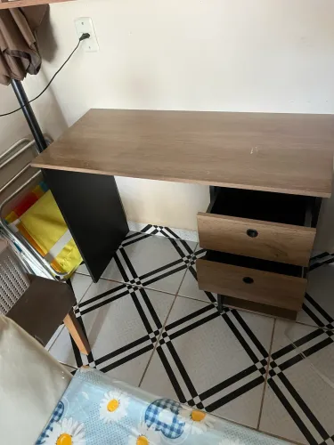 Cômoda para notebook/Escrivaninha