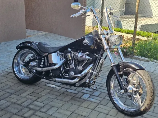 Harley Davidson - FXSTBI - 2004 - Customizada - 22mil km - Impecável!!!