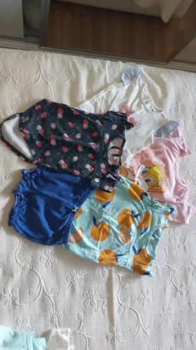 Lotinho de roupa menina 12 a 24 meses
