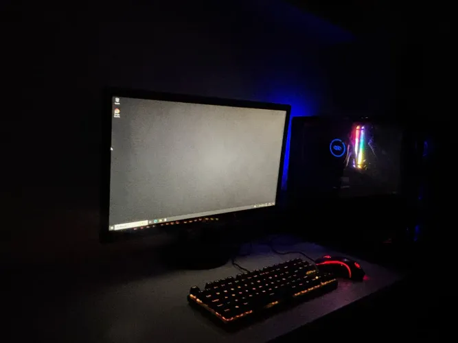 Setup Gamer Completo | PC i5 10ª + Z490M + GTX 1650 + Monitor 24 + Kit Mecânico?