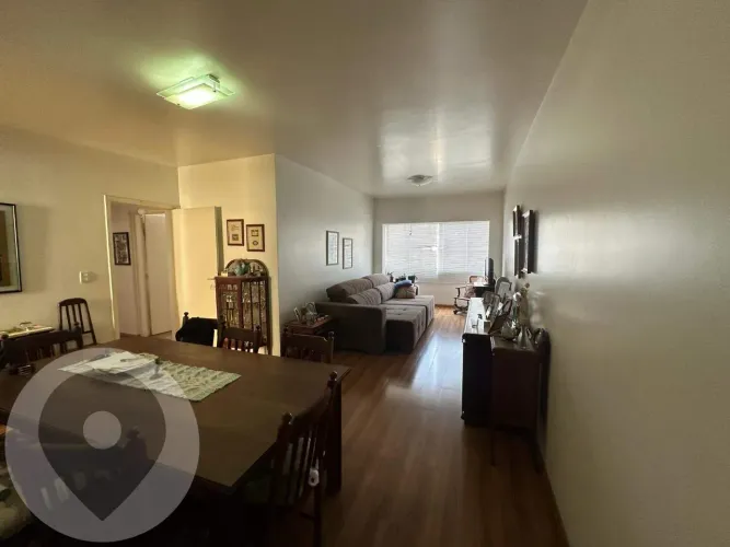 Apartamento à venda no bairro Centro
