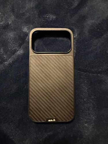 Capa Mous iphone 17 pro Max fibra de carbono