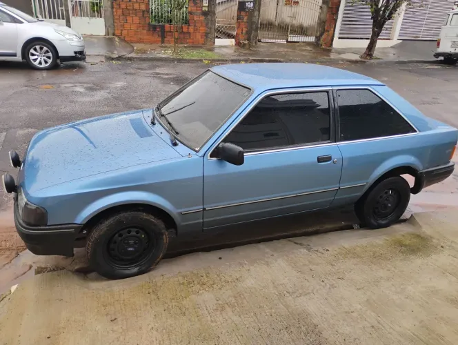 Ford Escort GL 1.8i / 1.8 (álcool) 1991