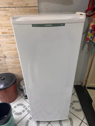 Freezer Vertical Consul 121L CVU18GB