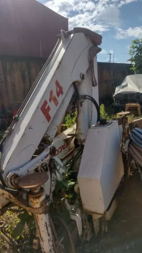 Munck Fachinni modelo F14 