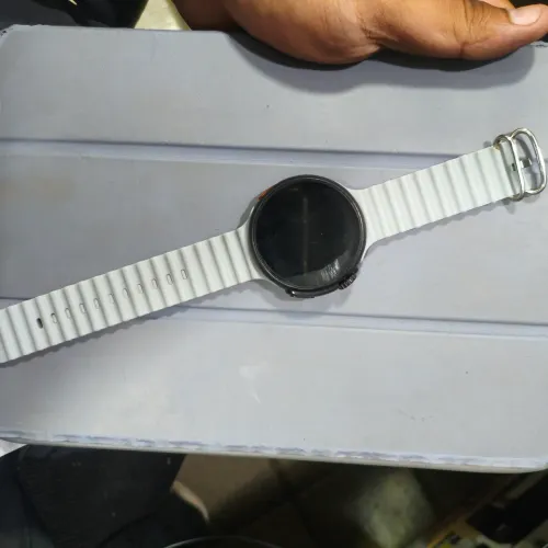 Relógio smartwatch bem responsivo.