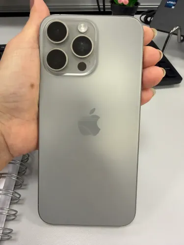 Vendo IPhone 15 Pró Max 256GB