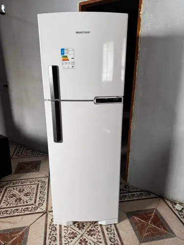 Geladeira Brastemp 2 portas Frost Free Painel Digital 375 Litros Nova Aceito Cartão 