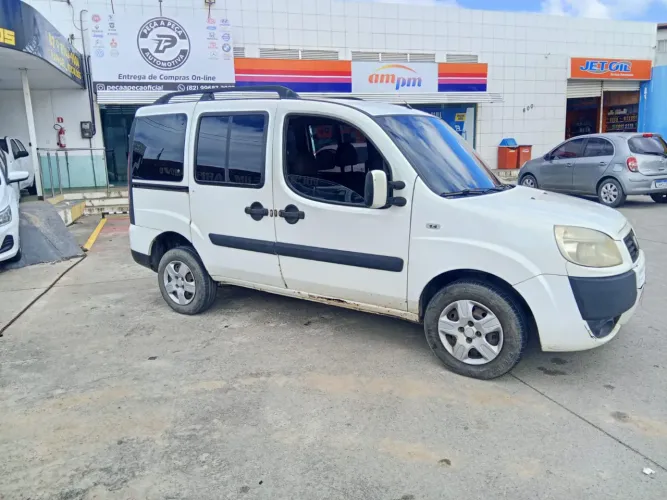 Fiat Doblo Attractive 1.4 Fire Flex 8V 5P 2013