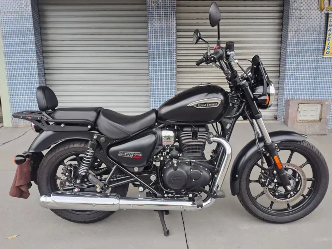 Meteor estelar Black 350