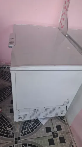 Frezzer 314 litros eletrolix inverter usado apenas 3 meses