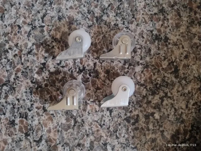 Roda para sofá 4 peças 