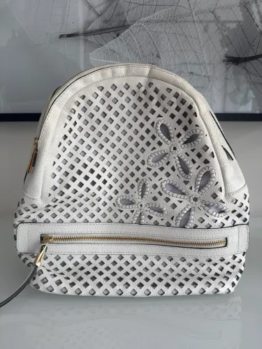 Mochila Couro Legítimo Luz da lua