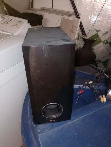 Vendo Home teather LG/funcionando 