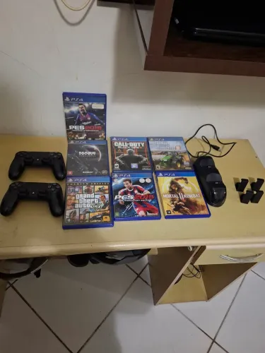 PS4 Jogos e controles originais e carregador