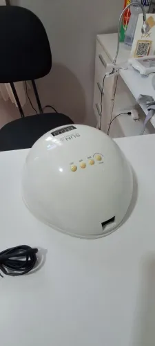 Cabines Uv e Apoio de Mão para Nail