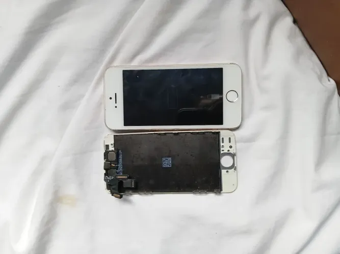 iphone 5s bloqueio no titos sem a câmera e sem auto falante de chamada mais liga