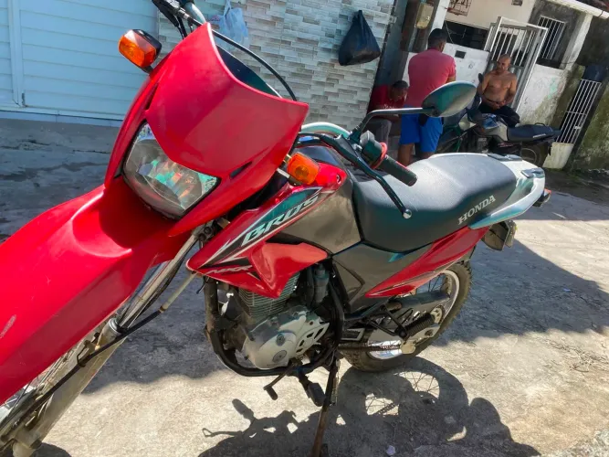  Broz 150 venda rápida  em bom estado tudo pago ligar pra o número *27 e só liga 