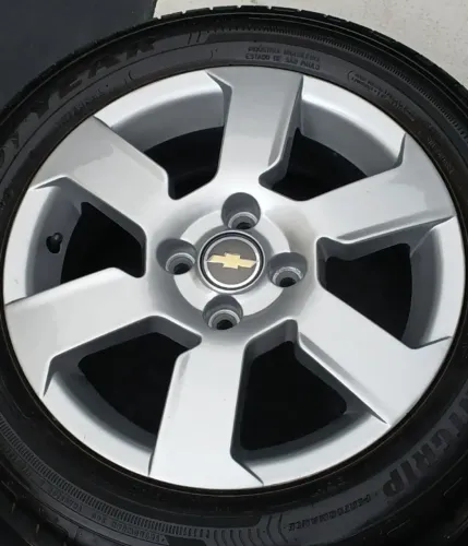 Rodas da Montana aro 15 c/ pneus Goodyear 195/55