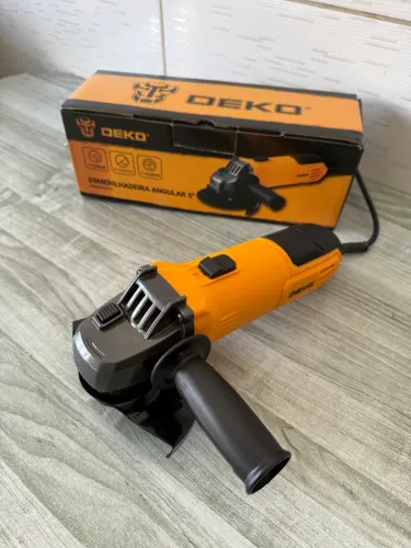 Esmerilhadeira deko 220v