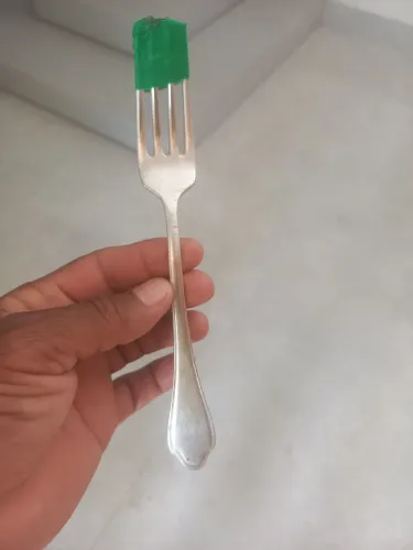 Vendo garfo de prata