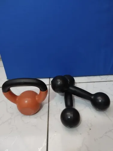 Kettlebell + Halteres 