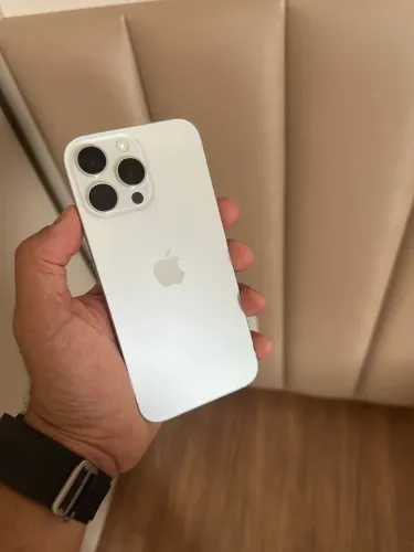iPhone 16 Pro Max 256 Gb -Bateria 94%
