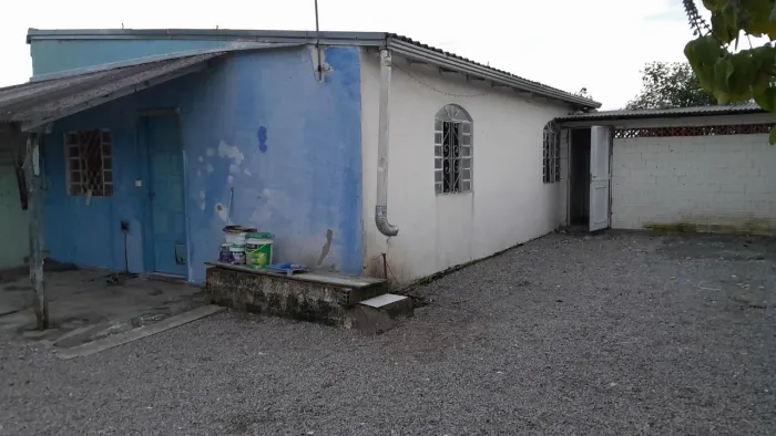 Alugo casa em pinhais/piraquara