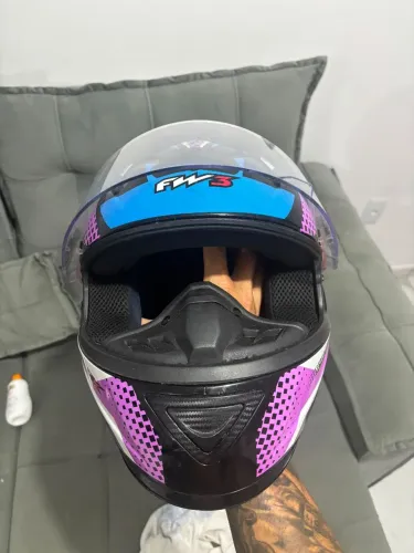 Capacete Fw3 fechado