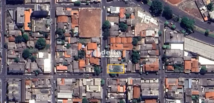 Terreno disponível para venda no bairro Saraiva em Uberlândia-MG