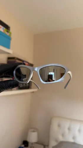 Óculos de Sol Esportivo Prata com Lentes Espelhadas - Estilo Futurista