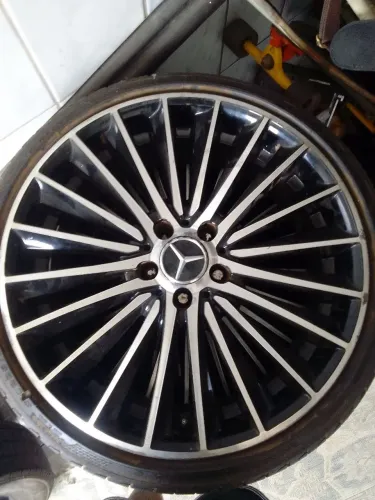 Rodas AMG aro 20