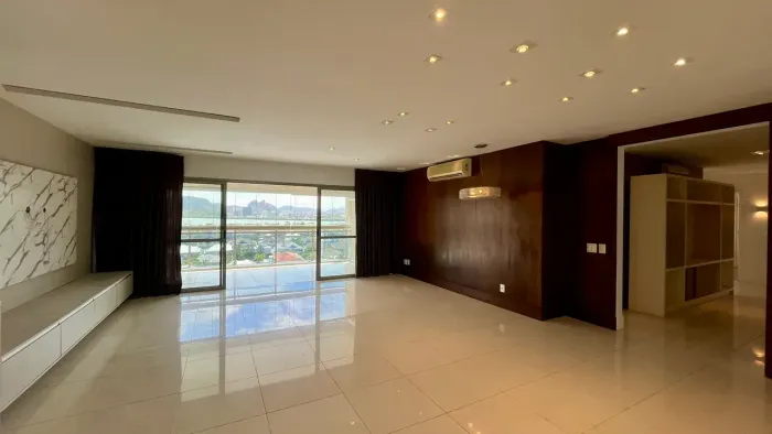 Apartamento para Locação no Condomínio Santa Mônica Jardins Barra da Tijuca